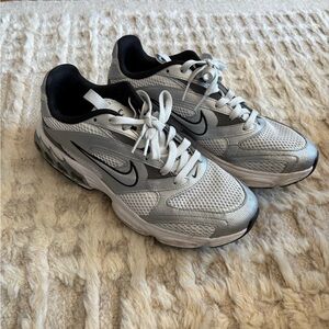 Nike Metallic Silver and Black Running Shoes